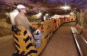 Fuehrung durch das Besucherbergwerk Tiefer Stollen