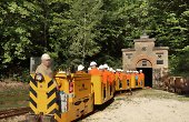 Fuehrung durch das Besucherbergwerk Tiefer Stollen